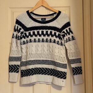 American Eagle Outfitters Black and White Cable-Knit